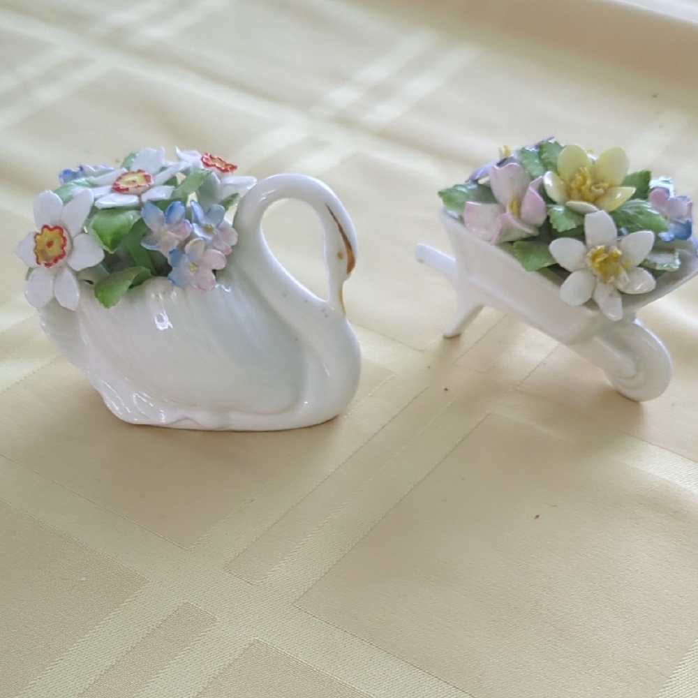 Royal Doulton White Swan and Wheelbarrow with Floral Accents